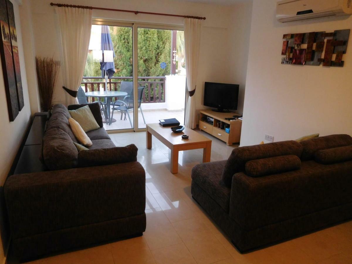 Vanessa 2 Bedroom Apartment 파포스 외부 사진